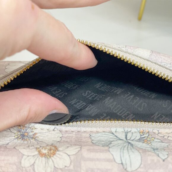 STEVE MADDEN Blush Floral Trifold Wallet Wristlet | NWOT Authentic - Picture 13 of 13
